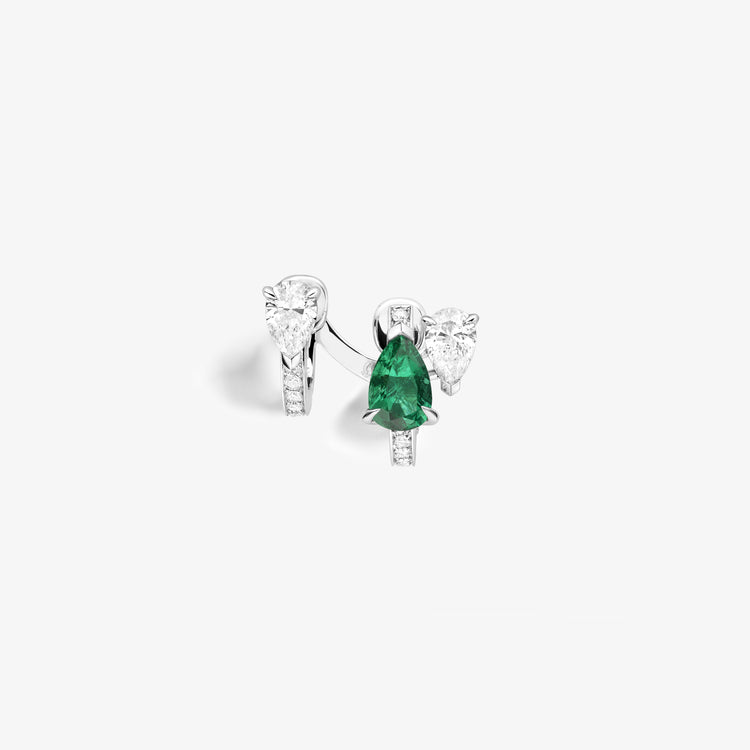 Serti sur Vide earring in white gold