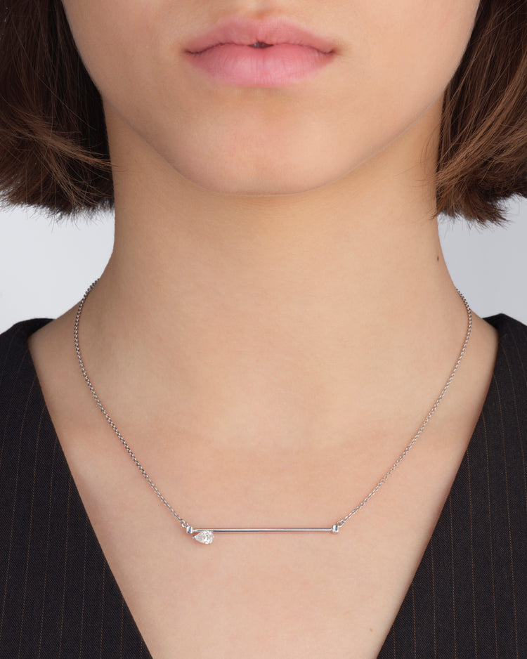 Serti sur Vide pendant set with 1 diamond