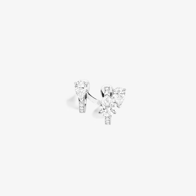 Serti sur Vide earring in white gold with 3 pear cut diamonds