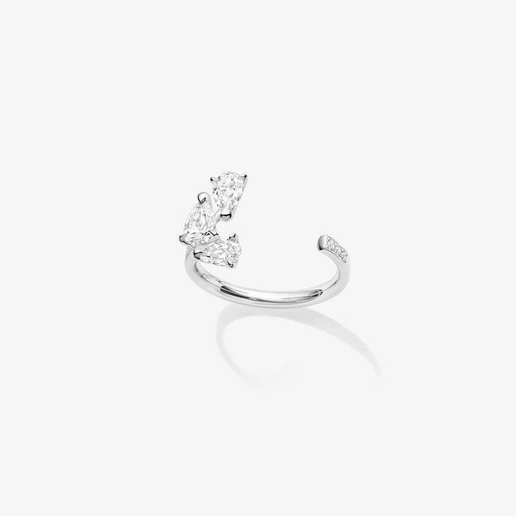 Serti sur Vide ring in white gold with 3 pear shape diamonds