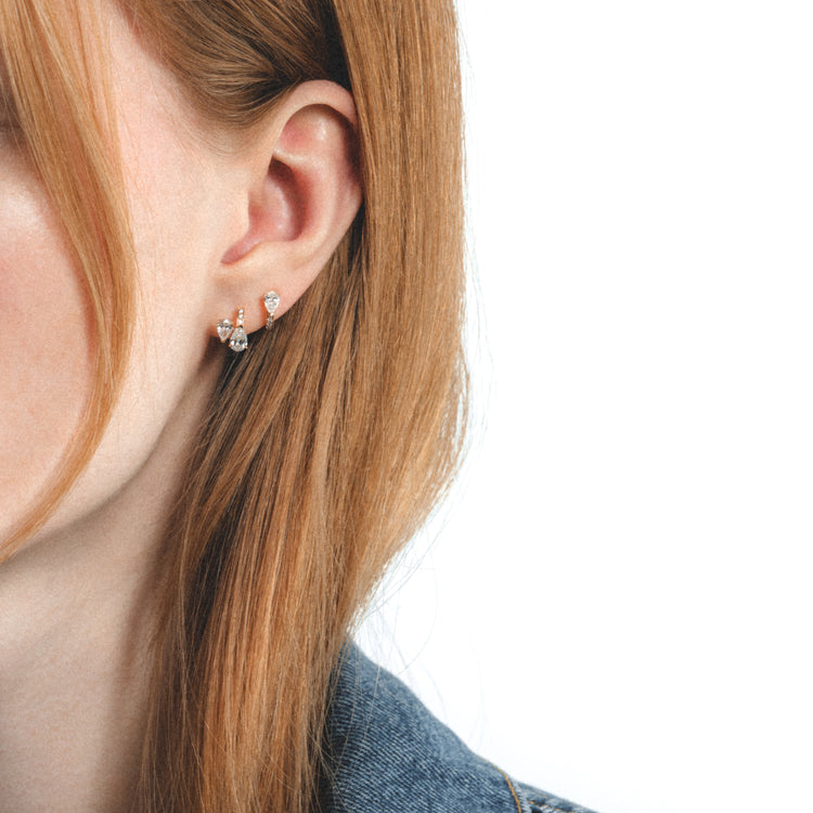 Serti sur Vide earring set with 3 diamonds