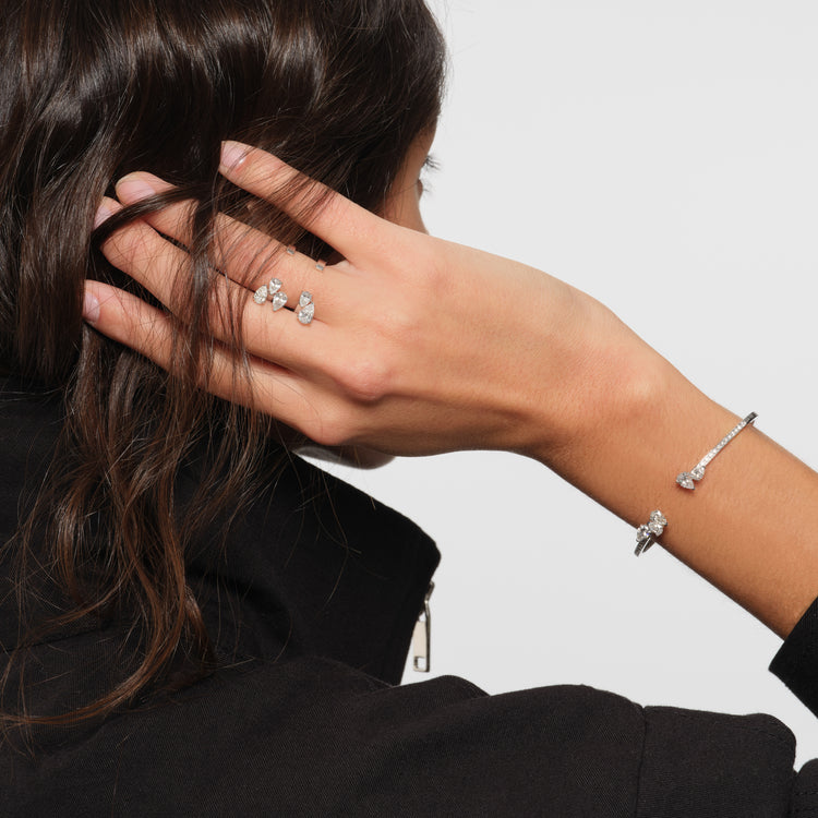 Serti sur Vide bracelet set with 5 diamonds