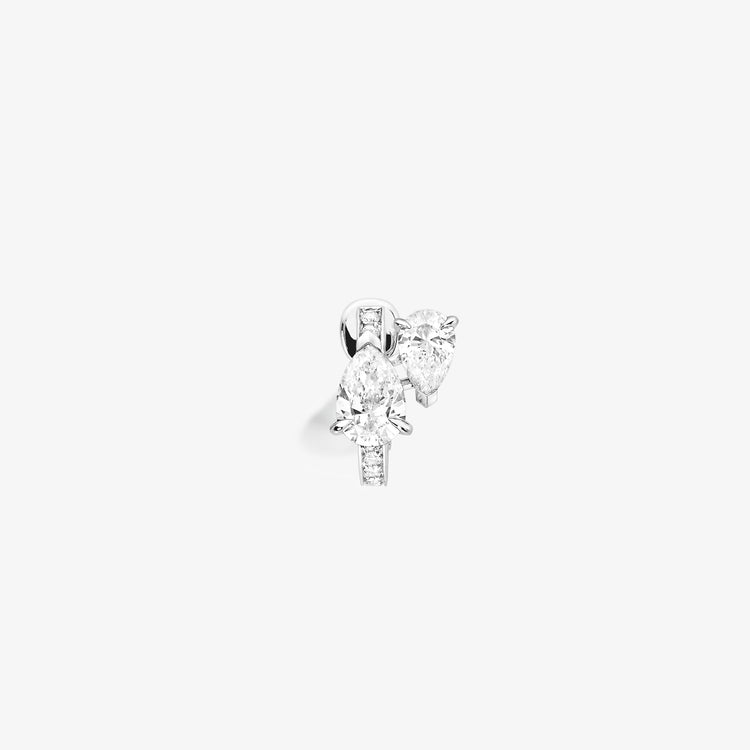 Serti sur Vide earring in white gold with 2 pear cut diamonds